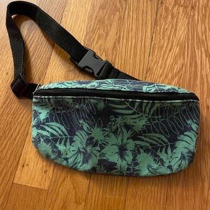 Fanny pack tropical blue
